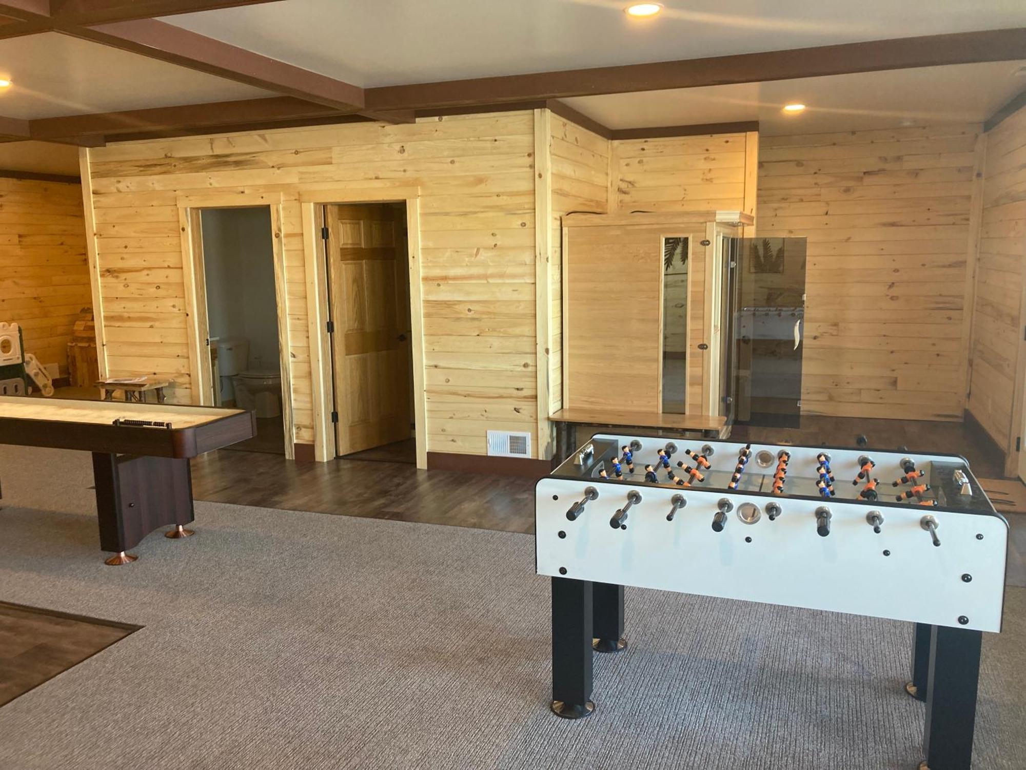 Keweenaw Waters Resort Хоутон Экстерьер фото