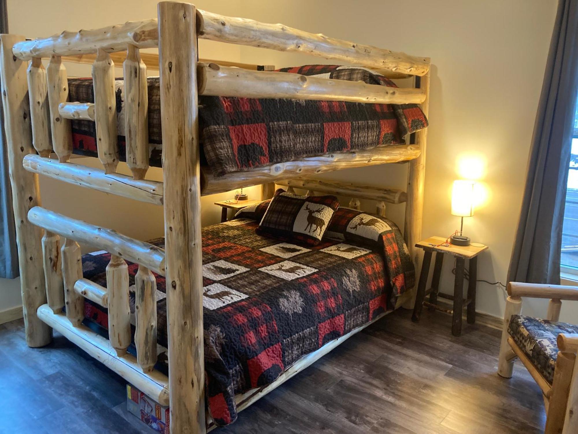 Keweenaw Waters Resort Хоутон Экстерьер фото