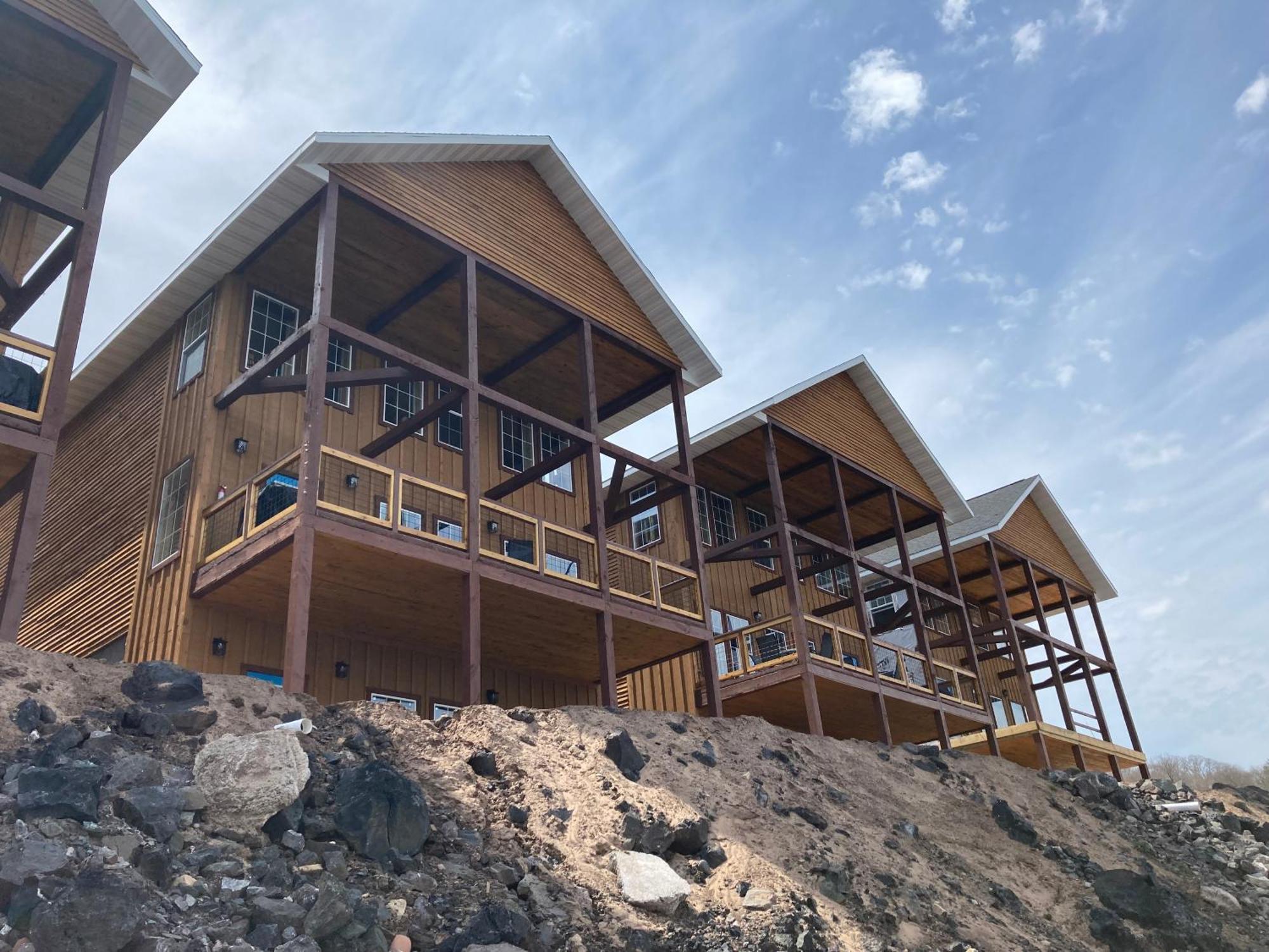 Keweenaw Waters Resort Хоутон Экстерьер фото