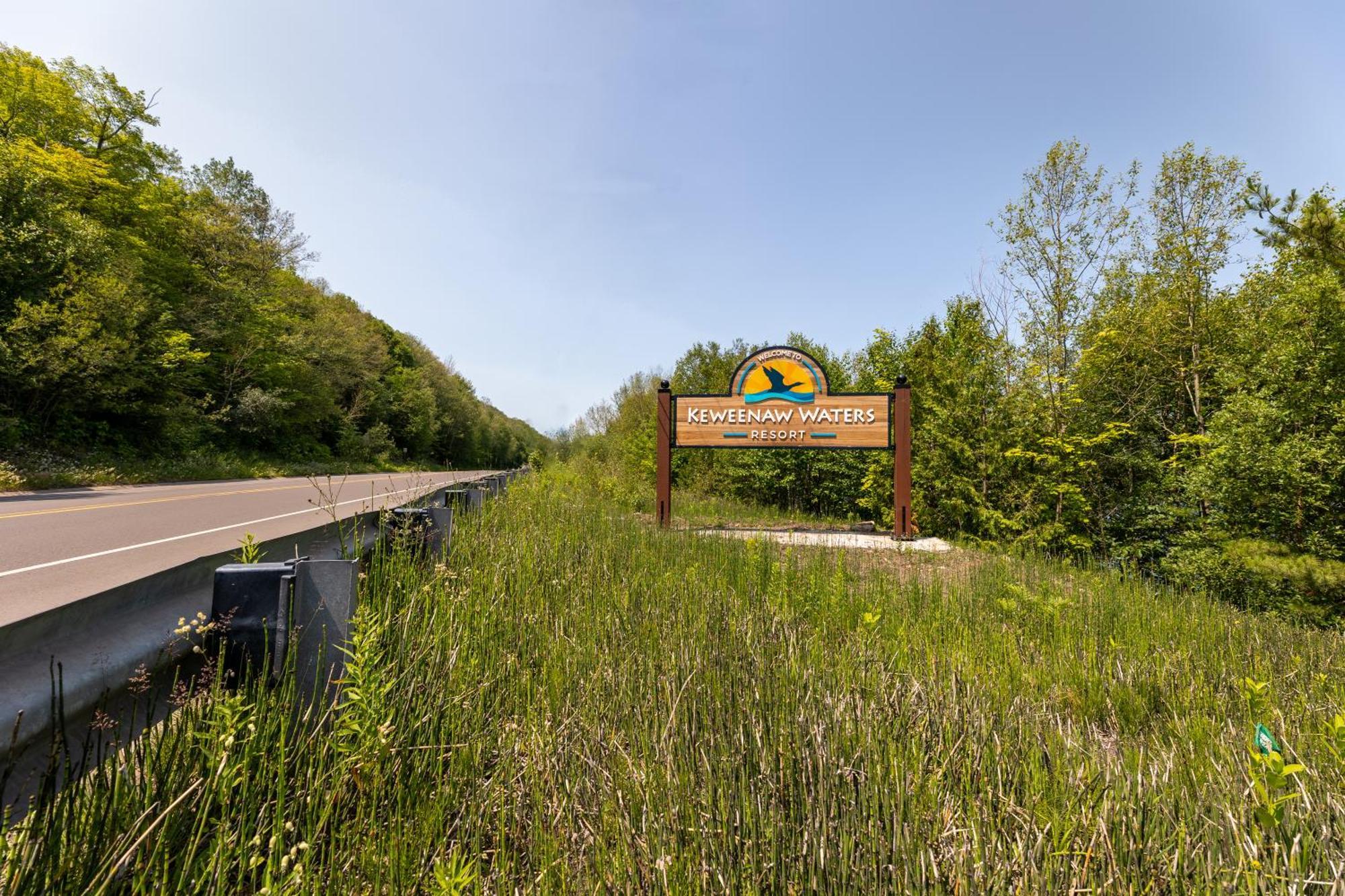 Keweenaw Waters Resort Хоутон Экстерьер фото