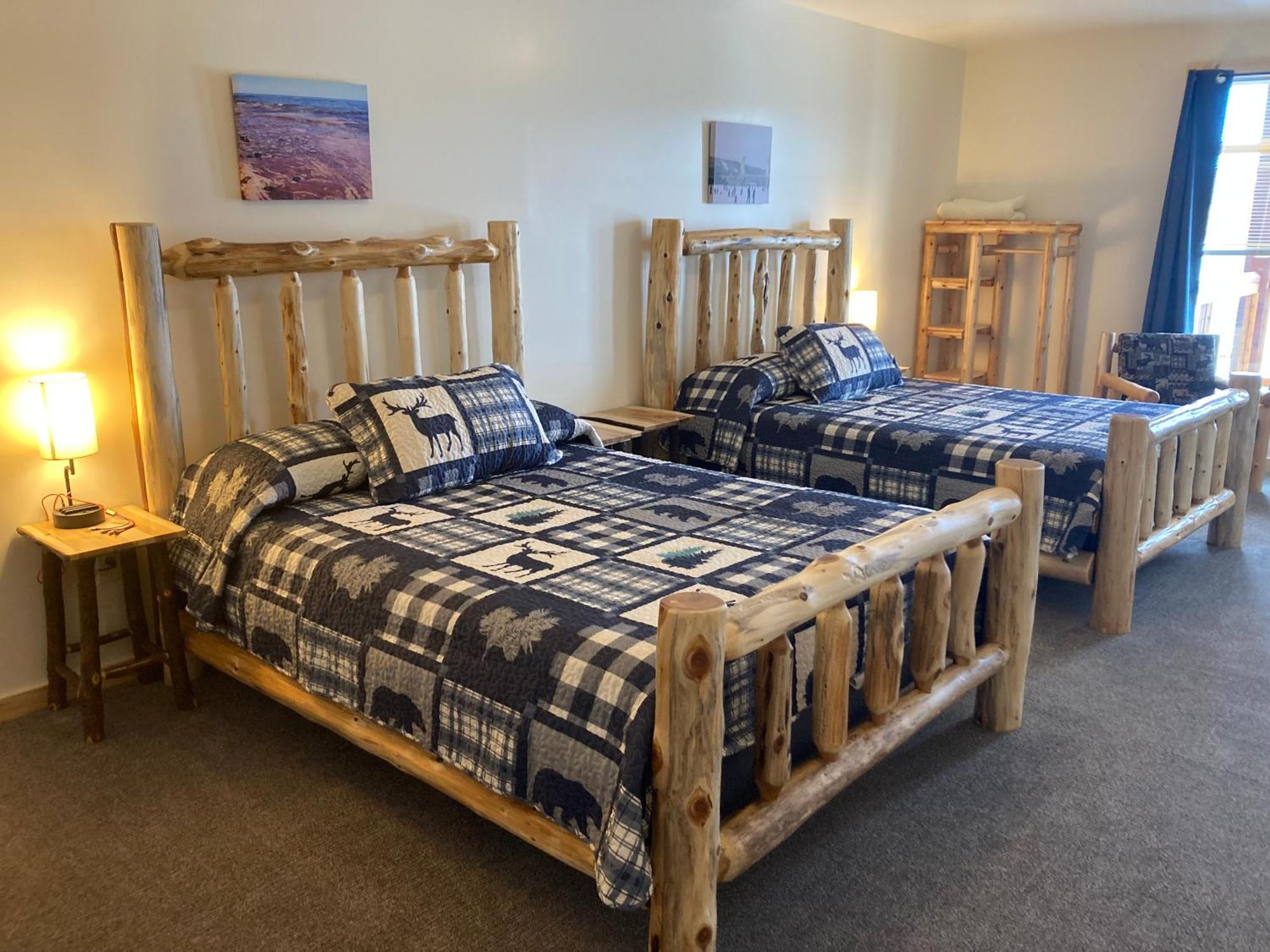 Keweenaw Waters Resort Хоутон Экстерьер фото